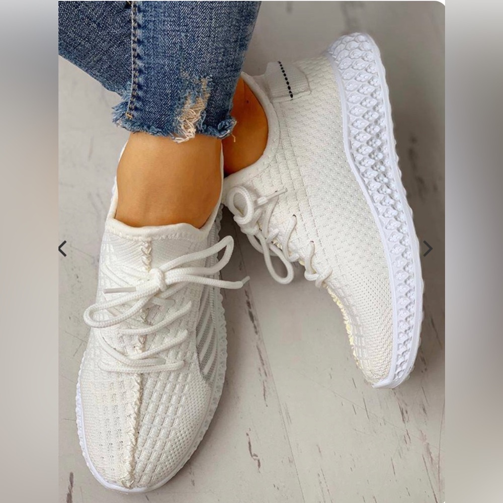 White Lace-Up Breathable Casual Sneakers Size 8.5